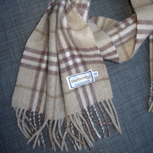 BURBERRYS Pure Cashmere Nova Plaid Scarf Tan Brown Natural 11.75 x 53 - Picture 3 of 10